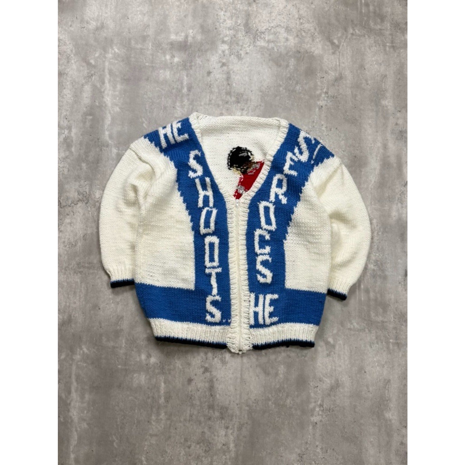 1970s He Shoots He Scores Hockey Graphic Knit Cardigan Sweater Size Medium