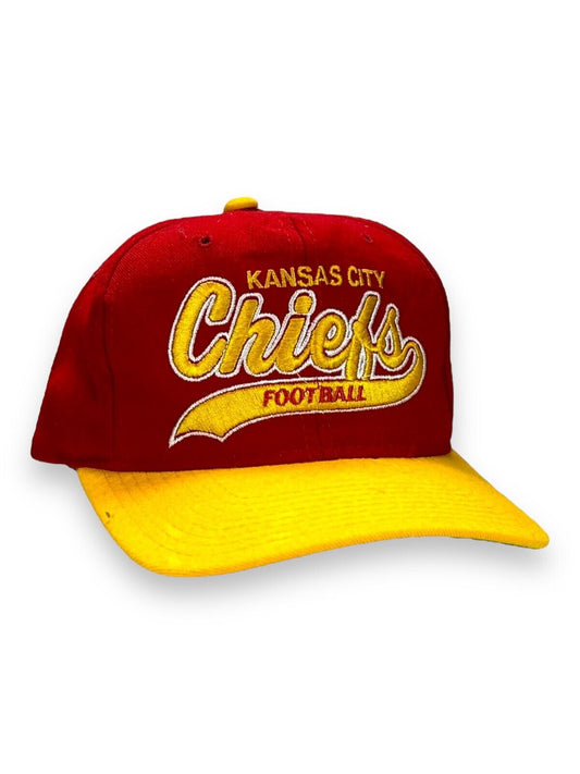 Vintage 90s Kansas City Chiefs NFL Starter Tail Sweep Script Snapback Hat OSFA