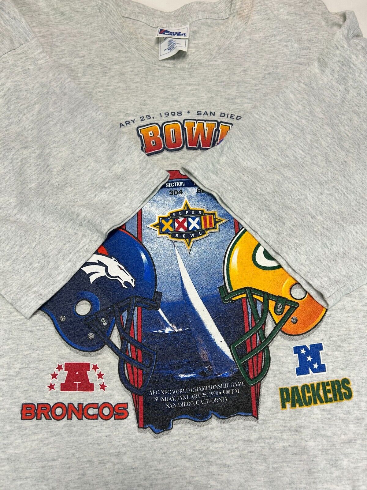 Vintage 1998 Broncos Vs Packers NFL Super Bowl Helmet Graphic T-Shirt Size 2XL