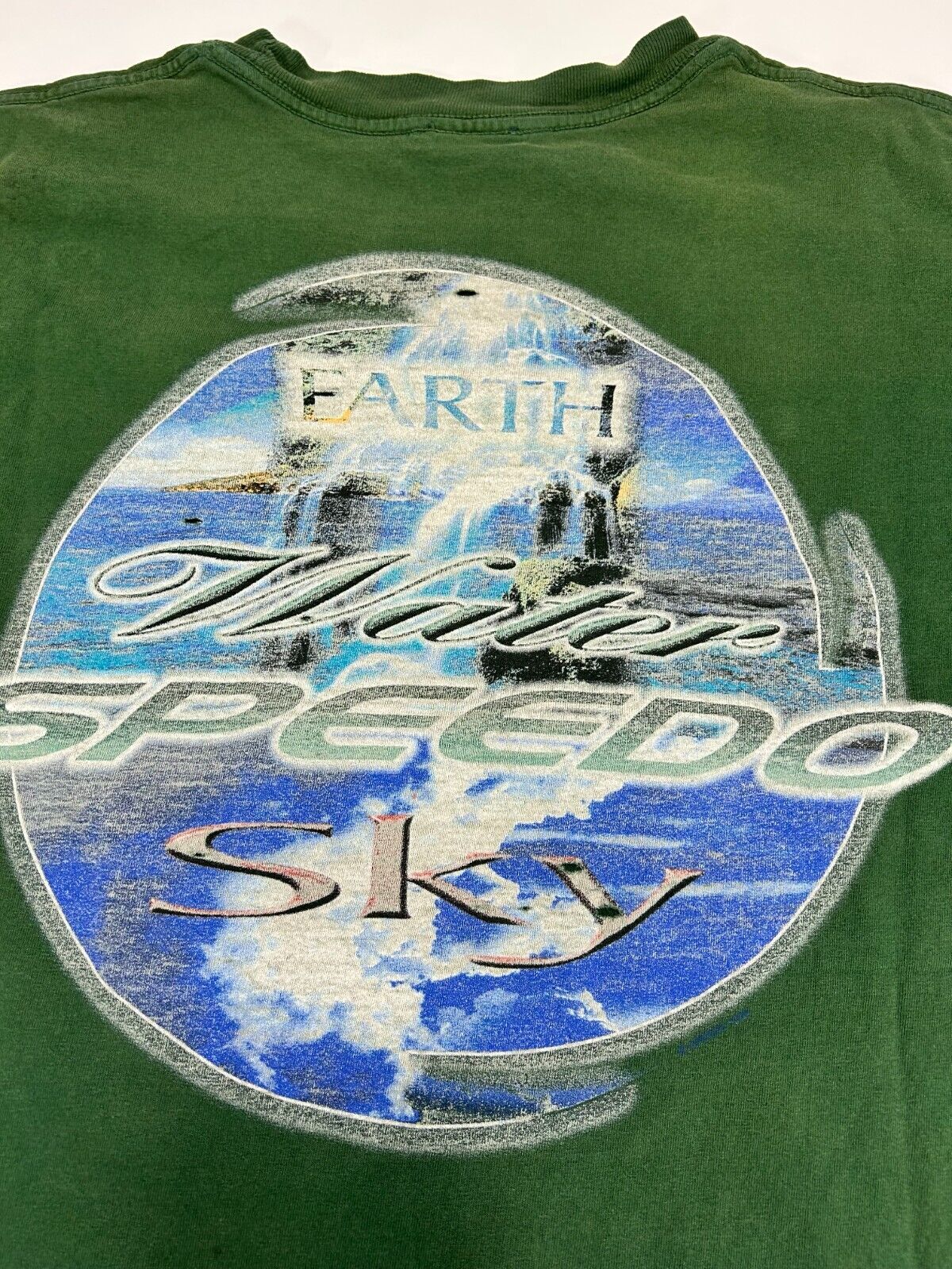 Vintage 90s Speedo Earth Water Sky Graphic T-Shirt Size Large Green