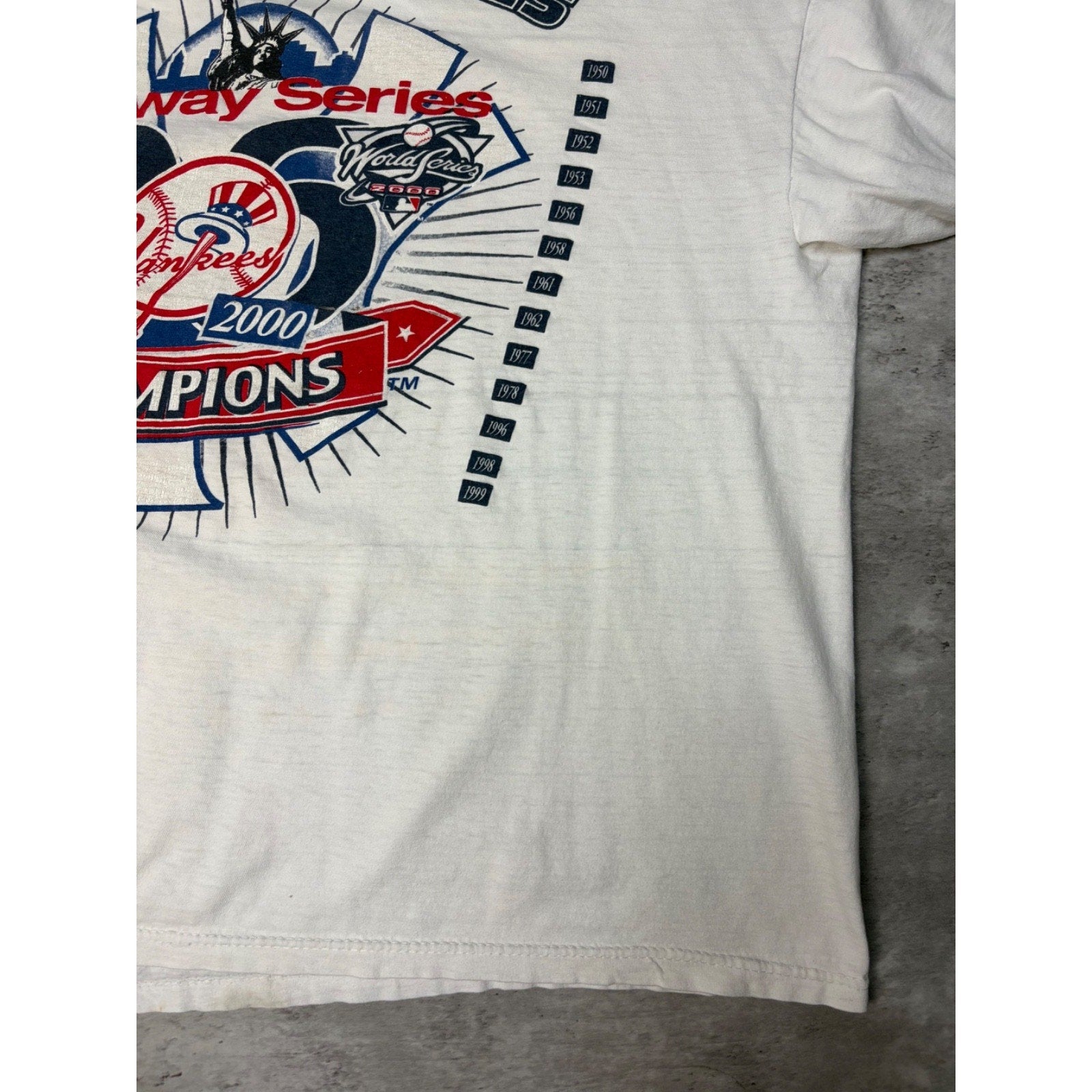 Vintage 2000 Yankees Vs Mets MLB Subway Series Baseball T-Shirt Size XL