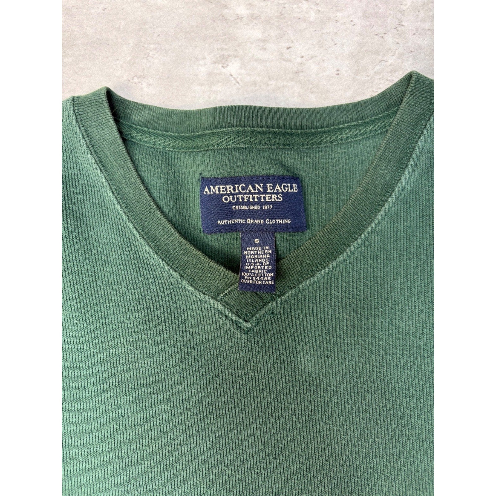 Vintage American Eagle Outfitters Striped V-Neck Knit Sweater Size Small