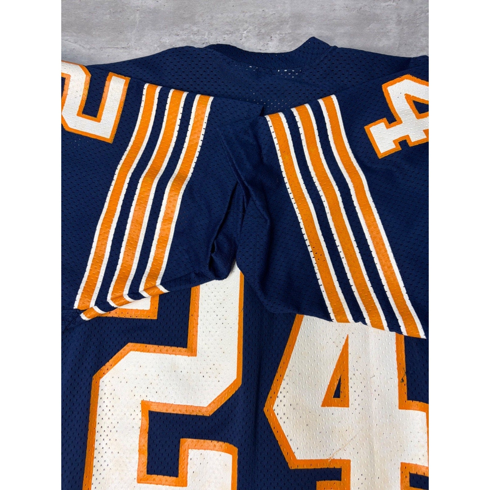 Vintage 1980s Chicago Bears NFL #24 Sand Knit Football Jersey Size Large