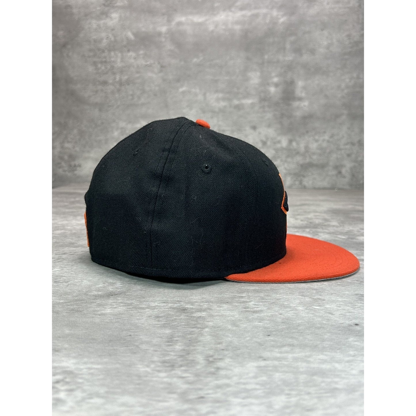 Buffalo Braves NBA Embroidered Logo Retro Fitted Hat 7 1/2 Black/Orange