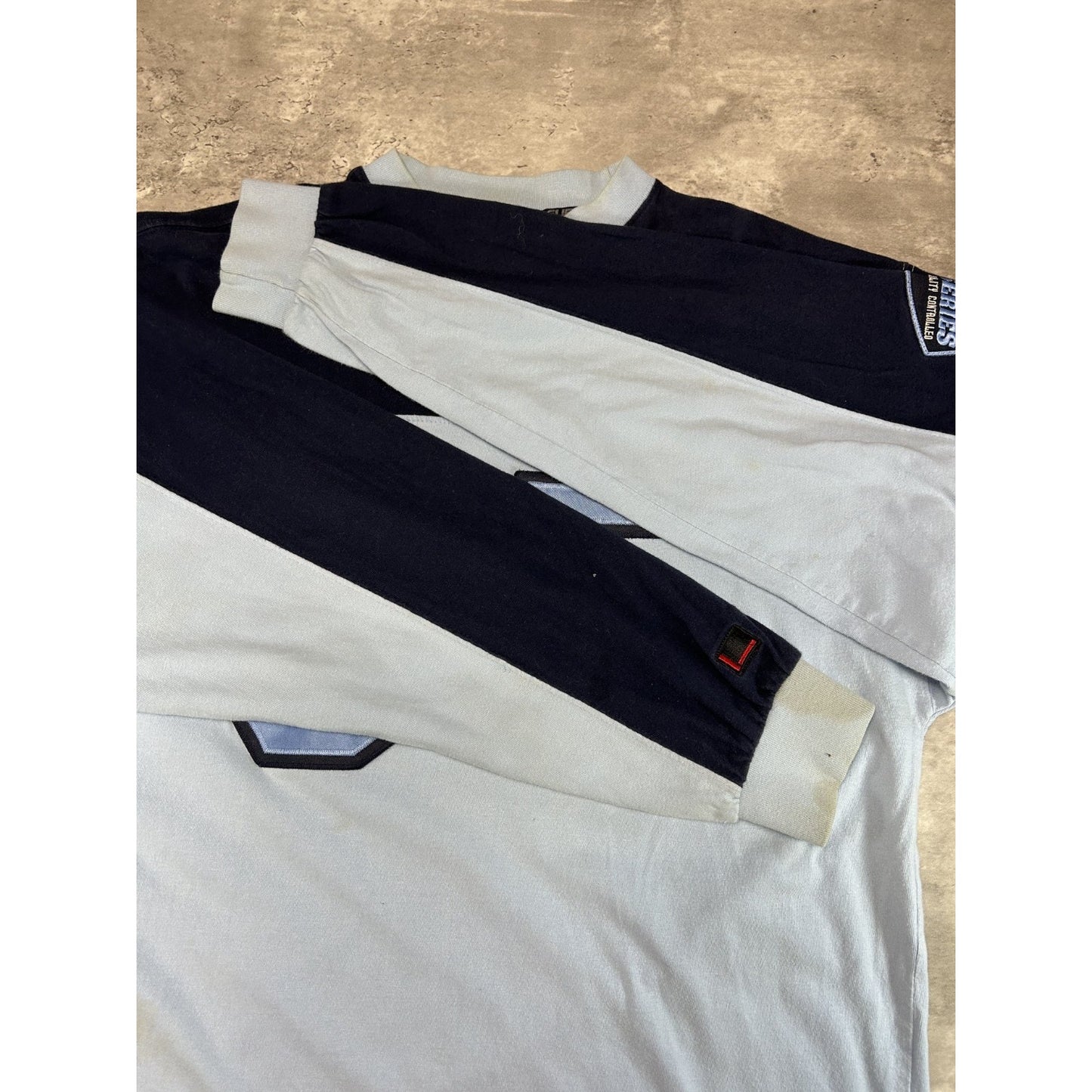 Vintage Y2K Fubu 05 Embroidered Patch Two Tone Long Sleeve T-Shirt Size Large