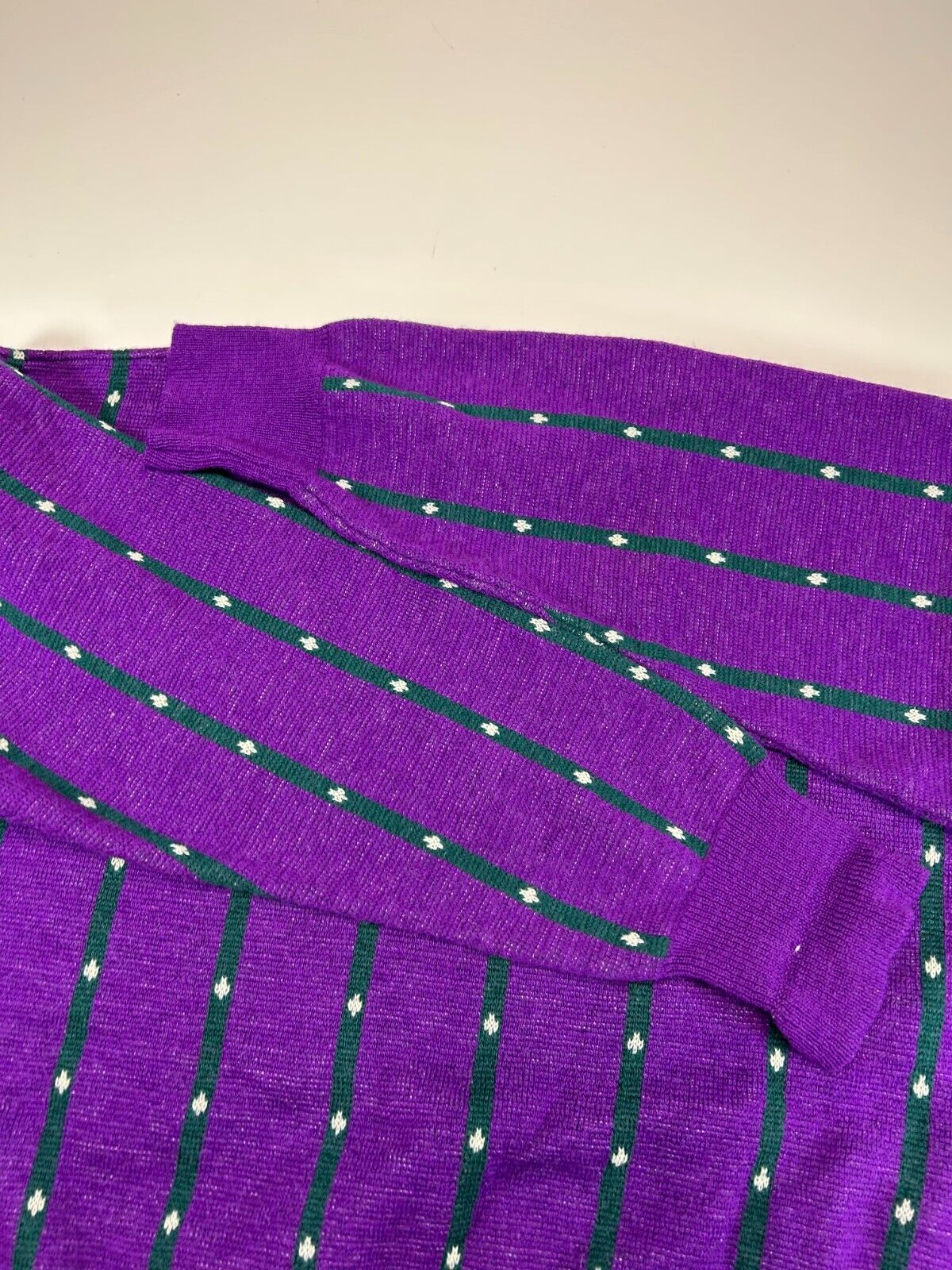 Vintage 90s IZOD Dotted Stripe Pattern Pullover Knit Sweater Size Large Purple