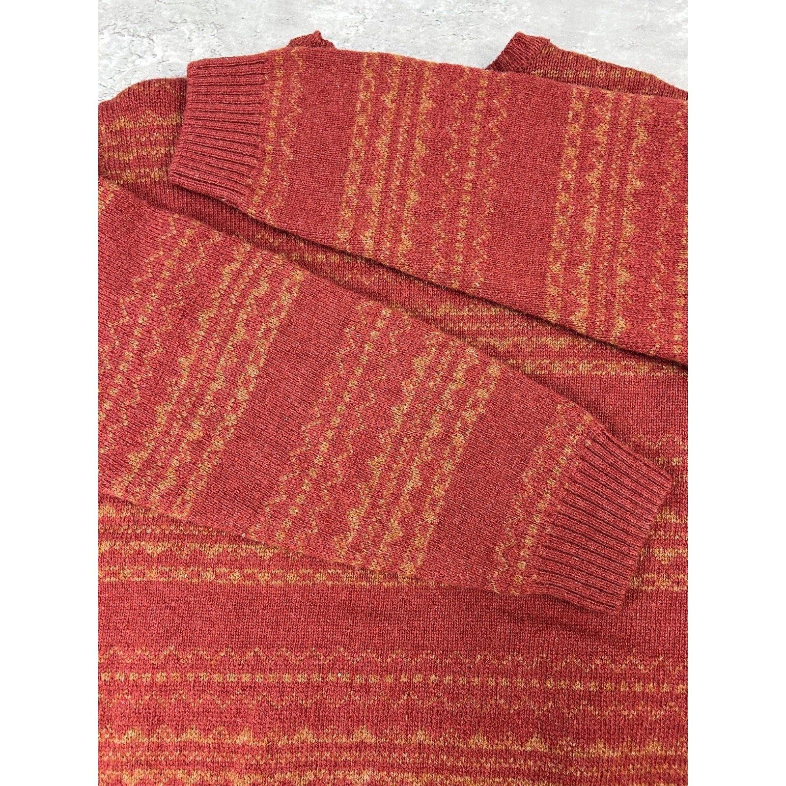 Vintage Izod Jeans Abstract Striped Pullover Knit Sweater Size Large Red