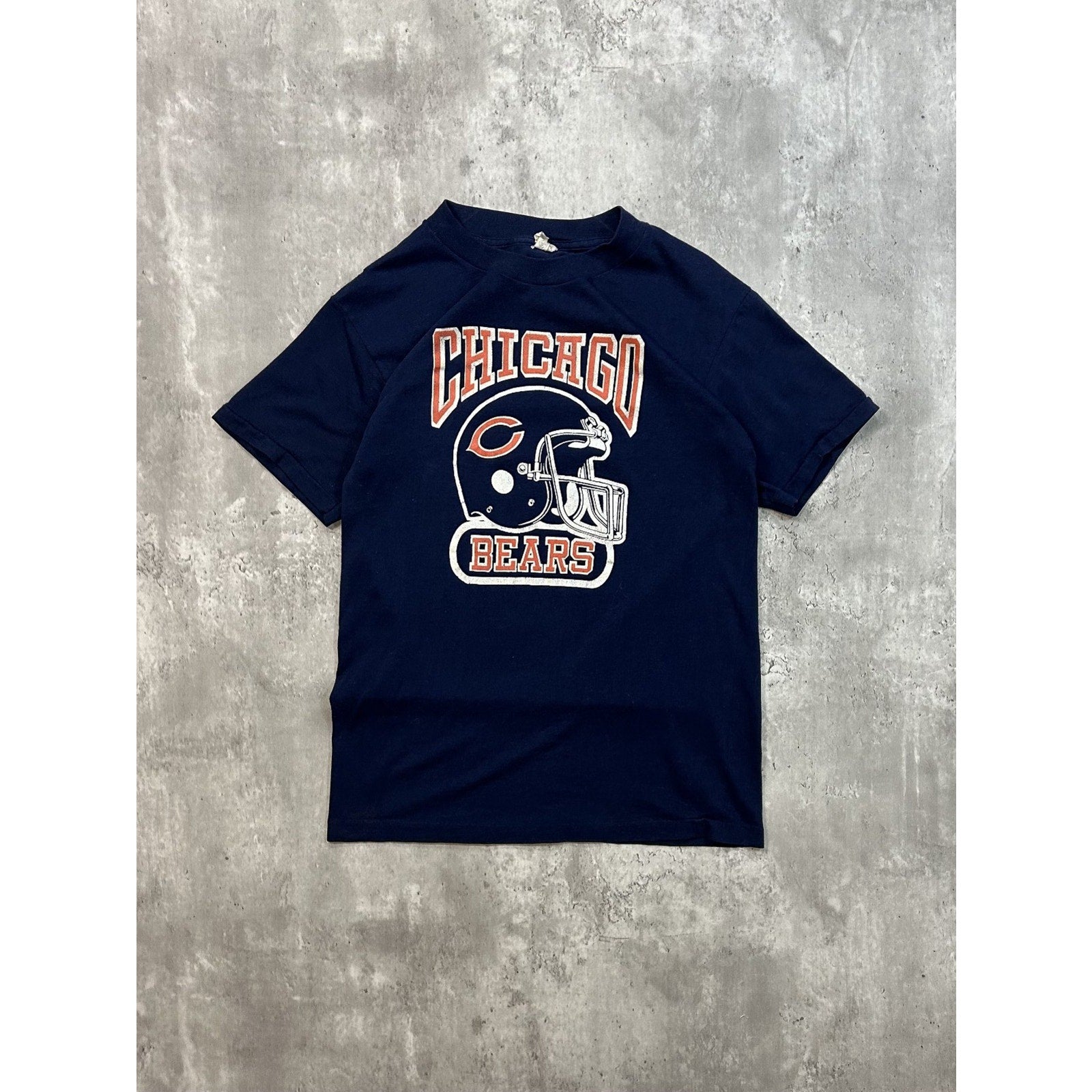 Vintage 80s Chicago Bears NFL Helmet Spellout Graphic Football T-Shirt Sz Medium