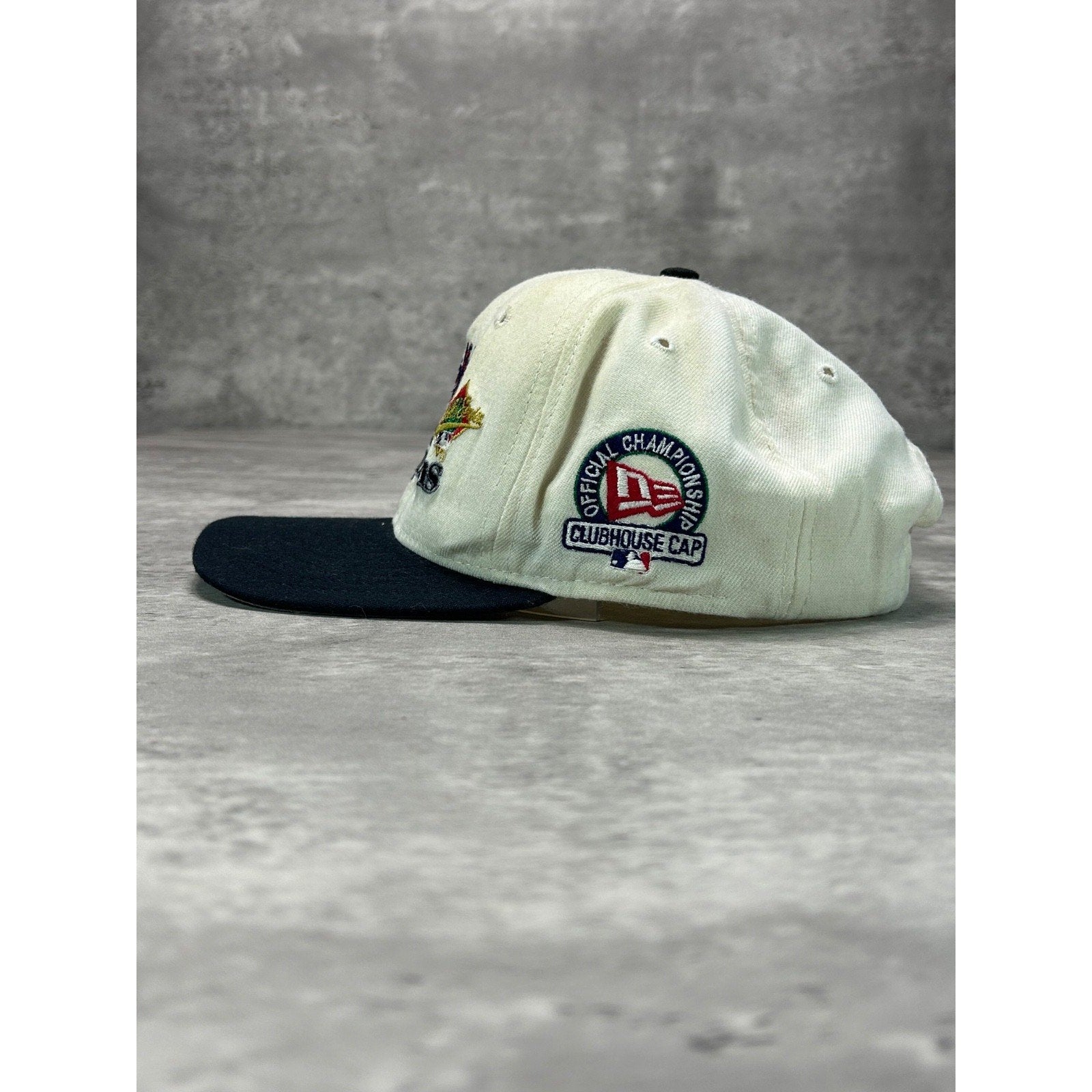 Vintage 1997 Cleveland Indians MLB AL Champs Embroidered Snapback Hat OSFA