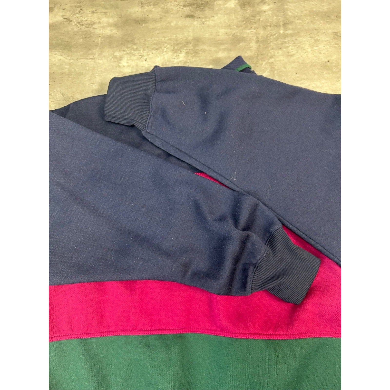 Vintage Steeple Chase Striped Embroidered Crest Collared Sweatshirt Size Medium