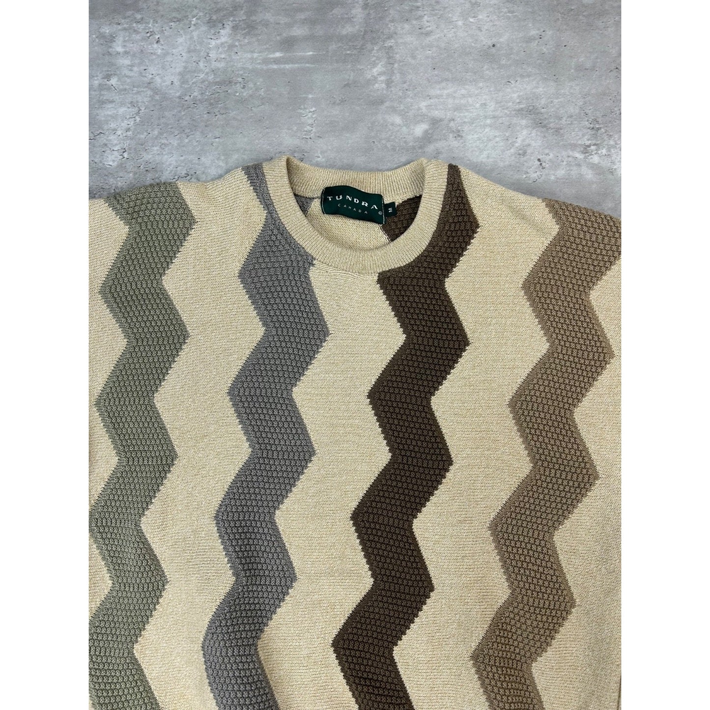 Vintage 90s Tundra Zig Zag Striped Print Pullover Knit Sweater Size Medium