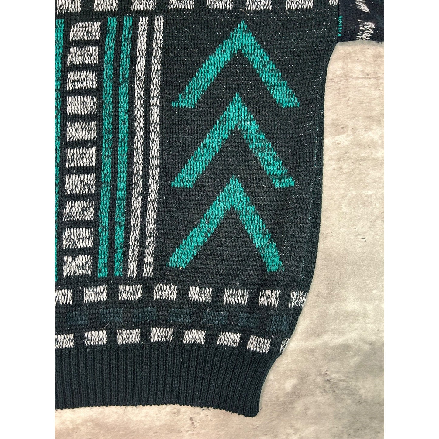 Vintage 90s Abstract Pattern Print Pullover Knit Sweater Size Large