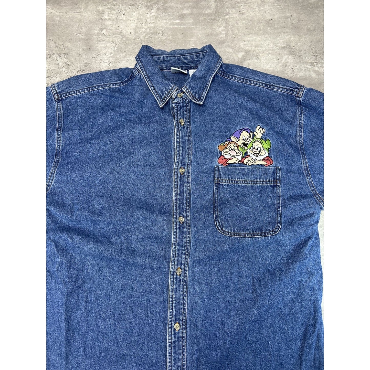 VTG 90s Disney Seven Dwarves Dark Wash Denim Long Sleeve Button Up Shirt Large