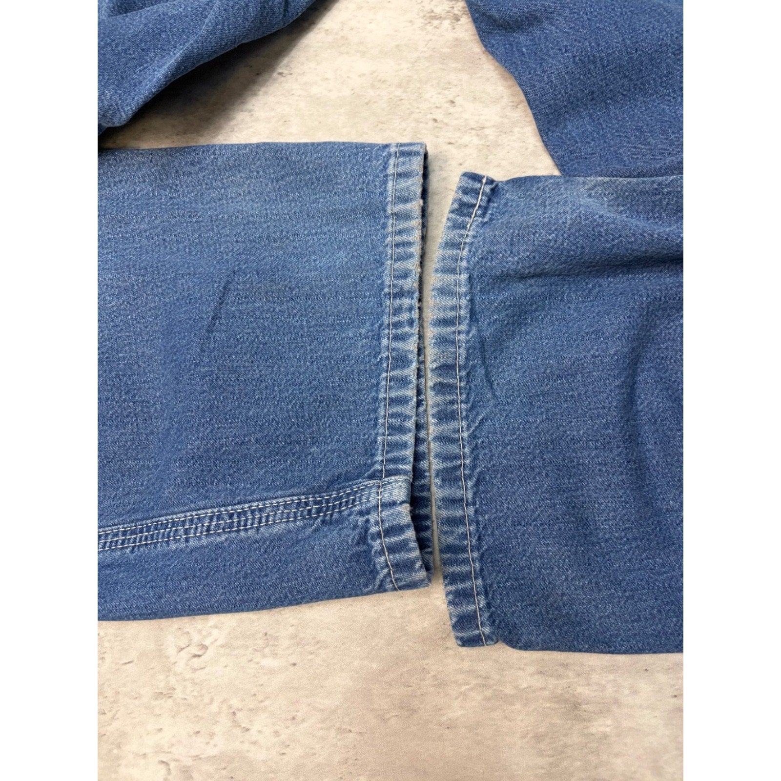 Vintage Carhartt Dungaree Fit Six Pocket Medium Wash Denim Pants Size 36