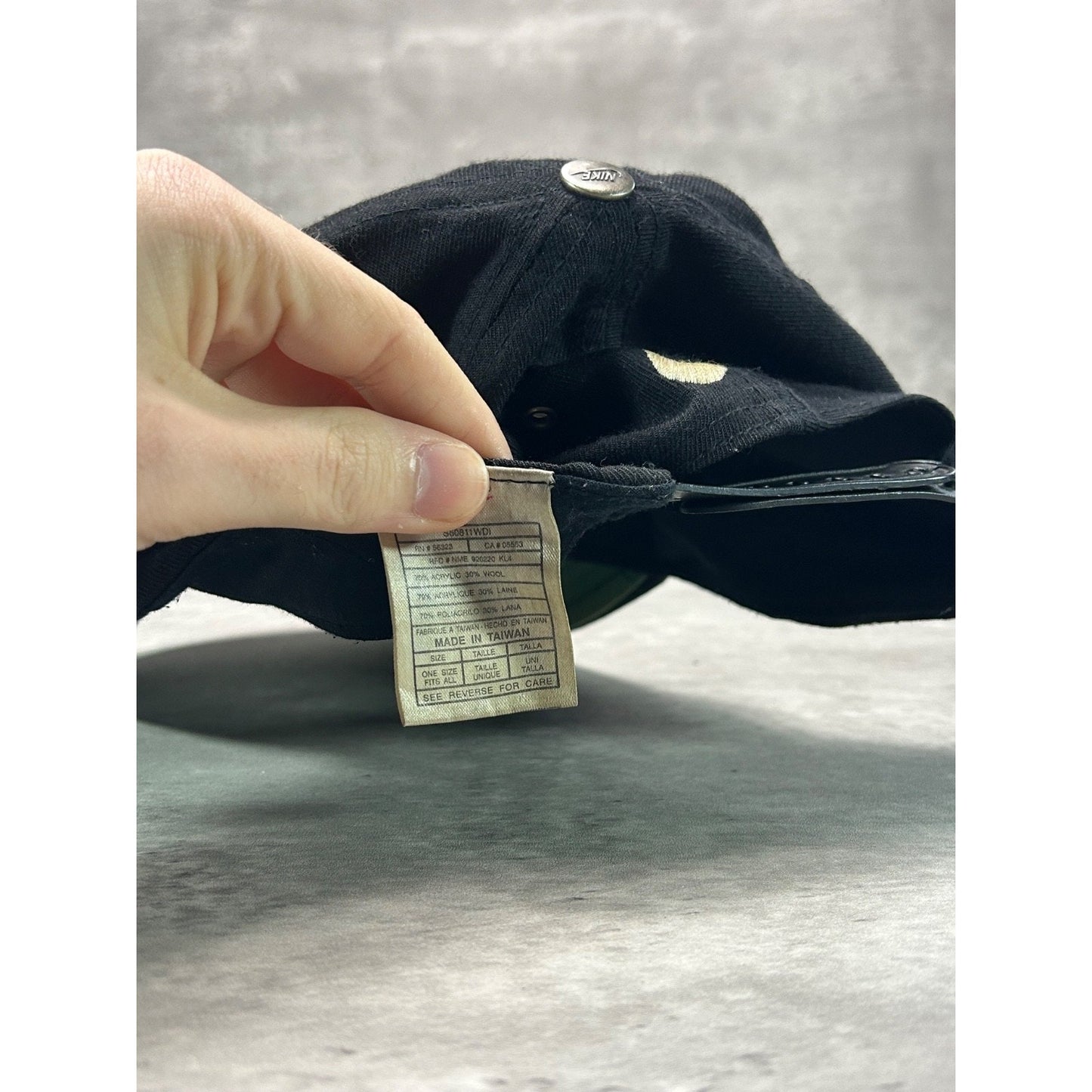 Vintage 2000s Nike Embroidered Swoosh Spellout Snapback Hat OSFA