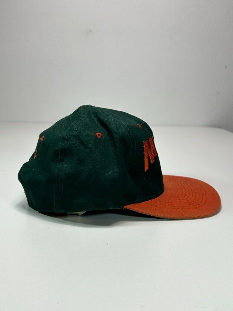 Vintage 90s Miami Hurricanes NCAA Looney Tunes Bugs Bunny Snapback Hat OSFA