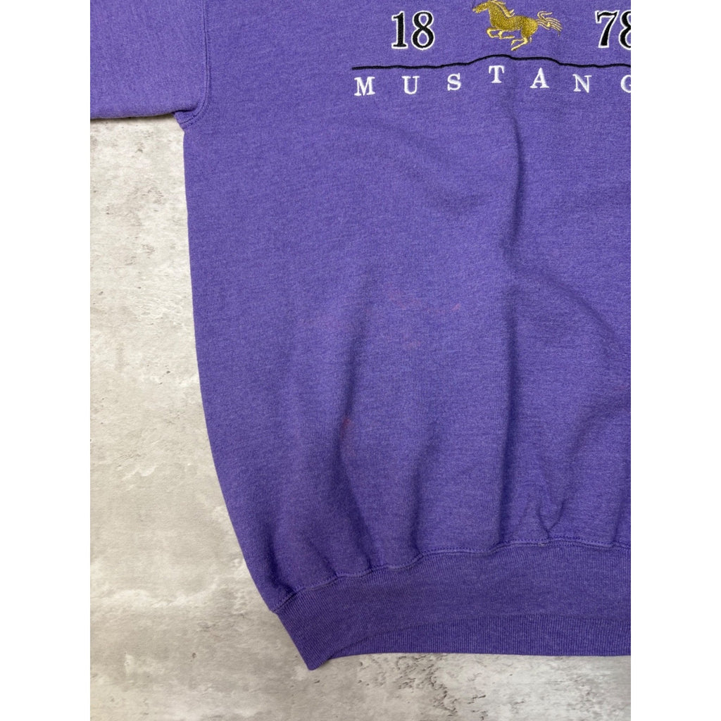 Vintage 90s Western Mustangs NCAA Embroidered Spellout Sweatshirt Size Medium