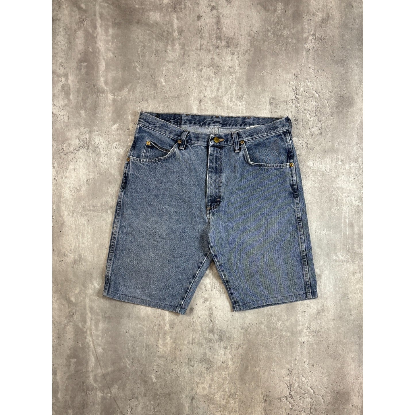 Vintage Wrangler Authentics Medium Wash Denim Shorts Size 34 Blue