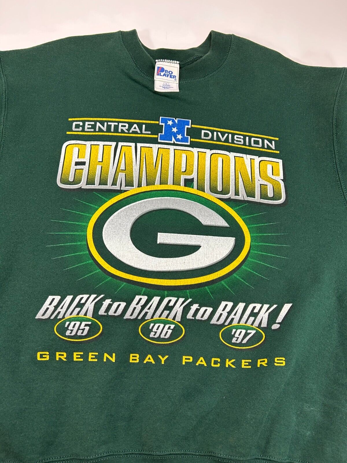 Vintage 1997 Green By Packers NFL 3 Peat Central Div. Cham Sweatshirt Size Large