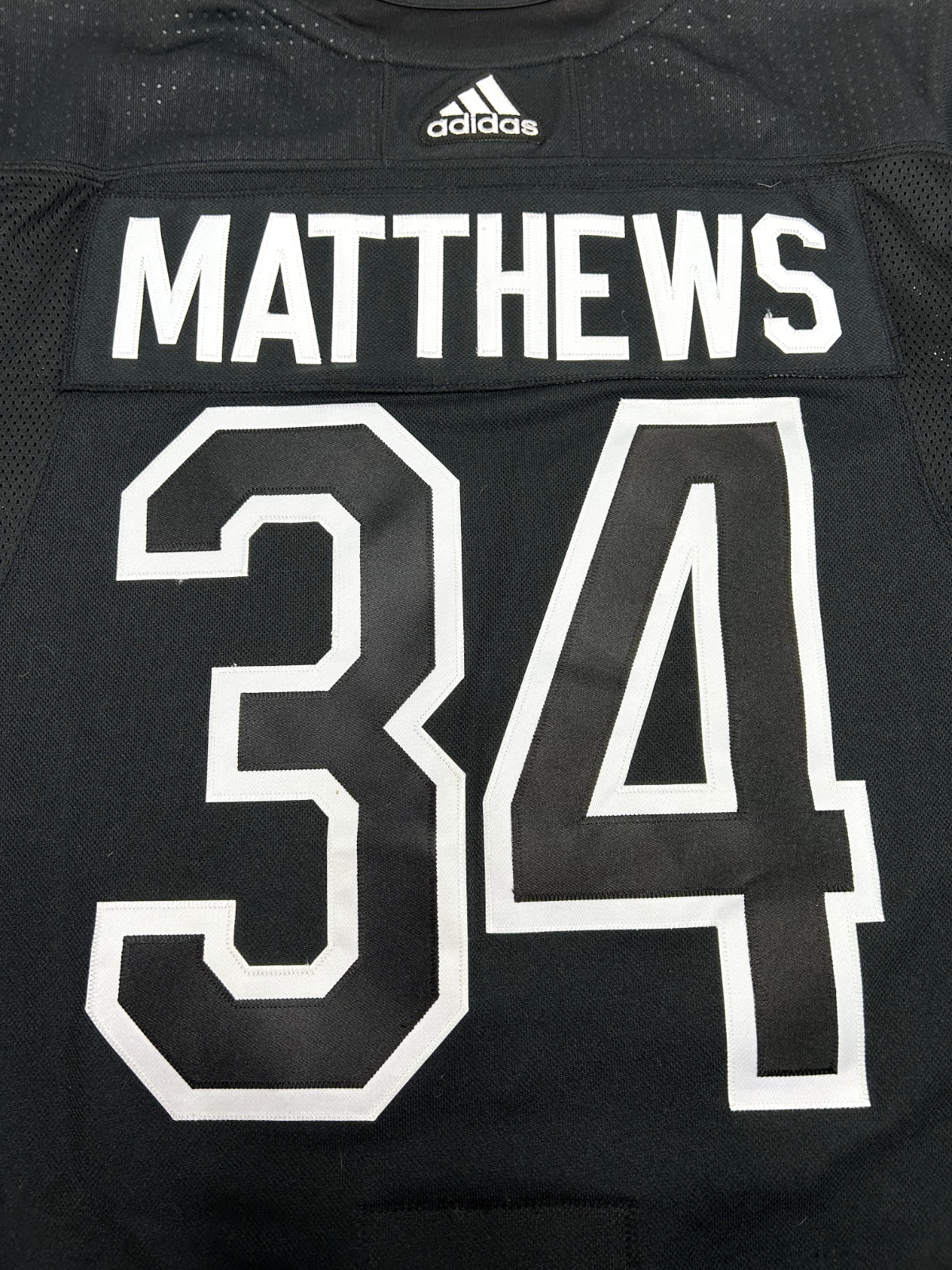 Austin Mathews #34 Toronto Maple Leafs NHL Authentic Hockey Jersey Size XL(52)