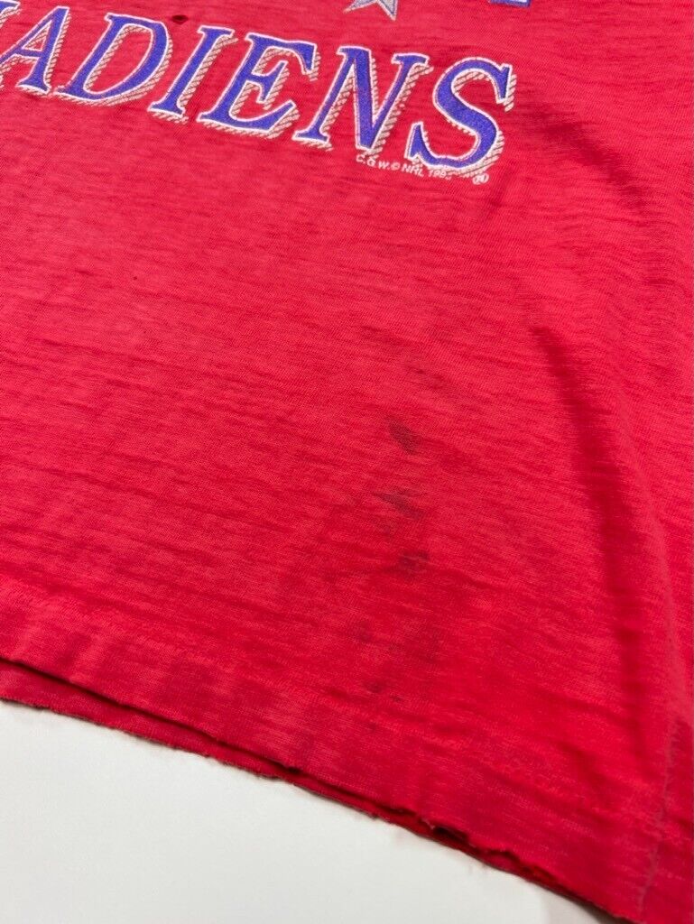 Vintage 1993 Montreal Canadiens NHL Graphic Distressed T-Shirt Size Medium 90s