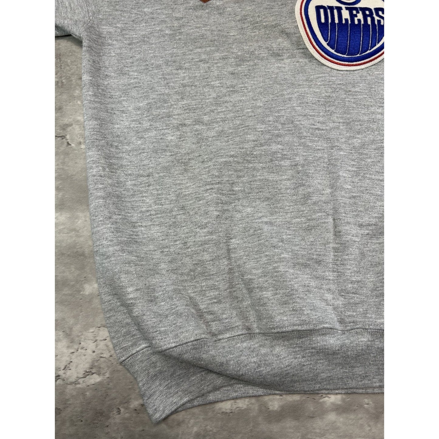 Vintage 90s Edmonton Oilers NHL Embroidered Spellout Sweatshirt Size XL Gray