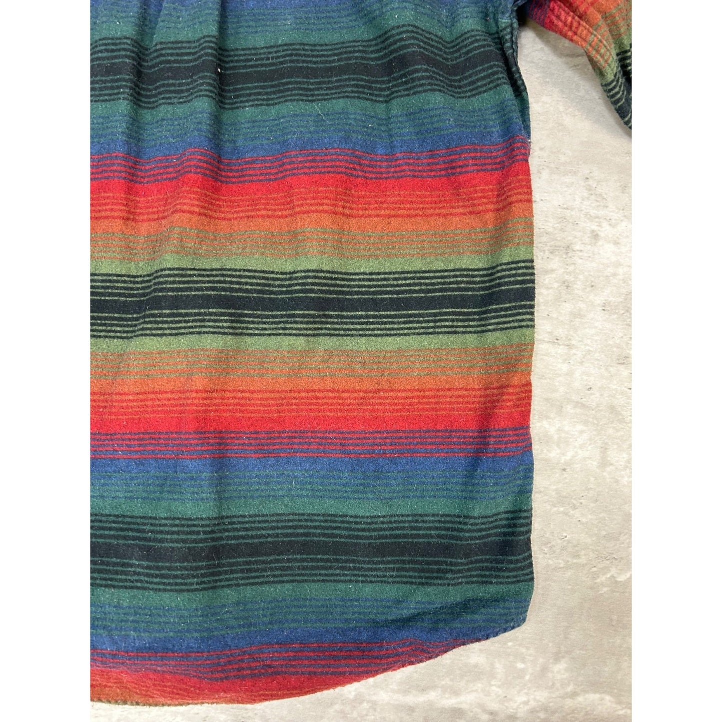 Vintage Woolrich Striped Flannel Long Sleeve Button Up Shirt Size Large