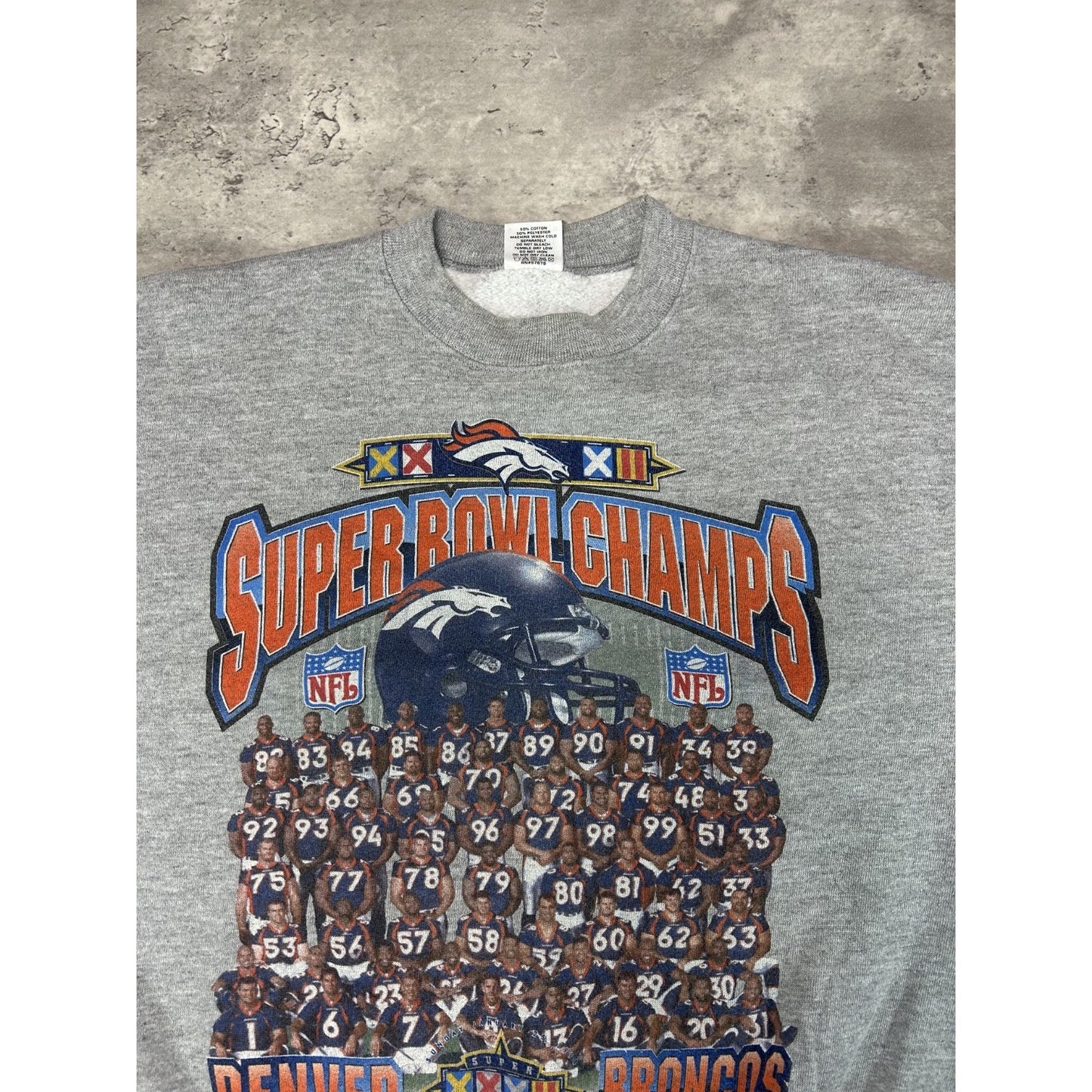 Vintage 1998 Denver Broncos NFL Team Portrait Super Bowl Sweatshirt XL YOUTH