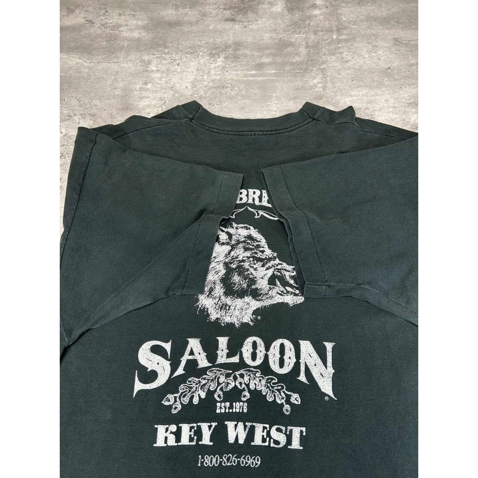 Vintage 90s Hogs Breath Saloon Graphic Spellout Destination T-Shirt Size XL