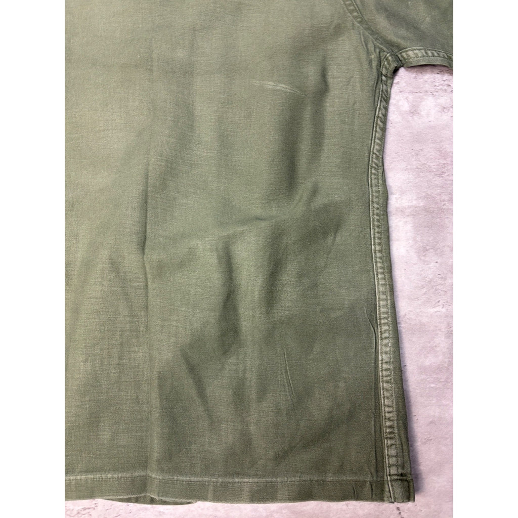 Vintage US Army Patched OG-107 Button Up Shirt Size Medium