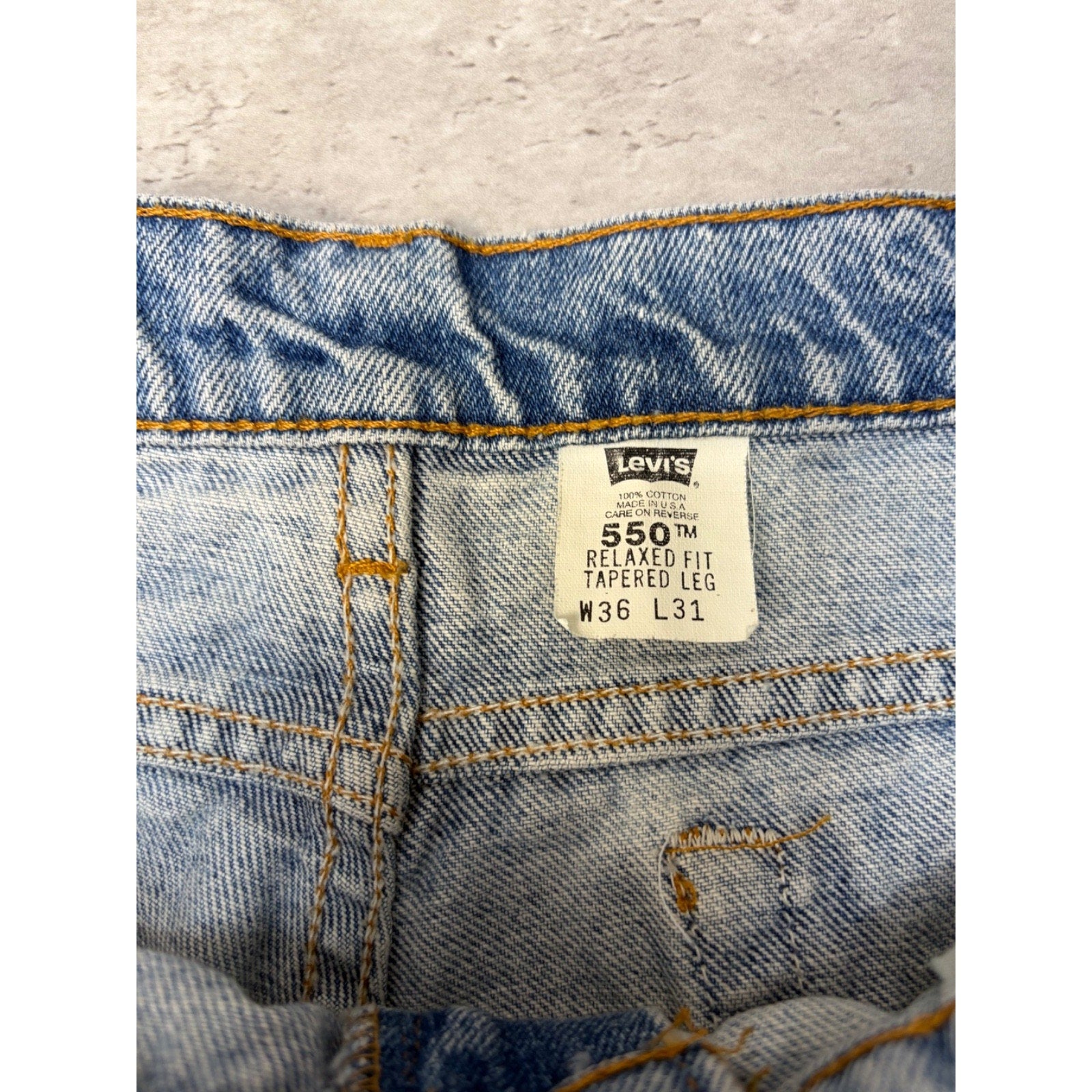 Vintage Levis 550 Red Tab Relaxed Fit Medium Wash Denim Pants Size 34