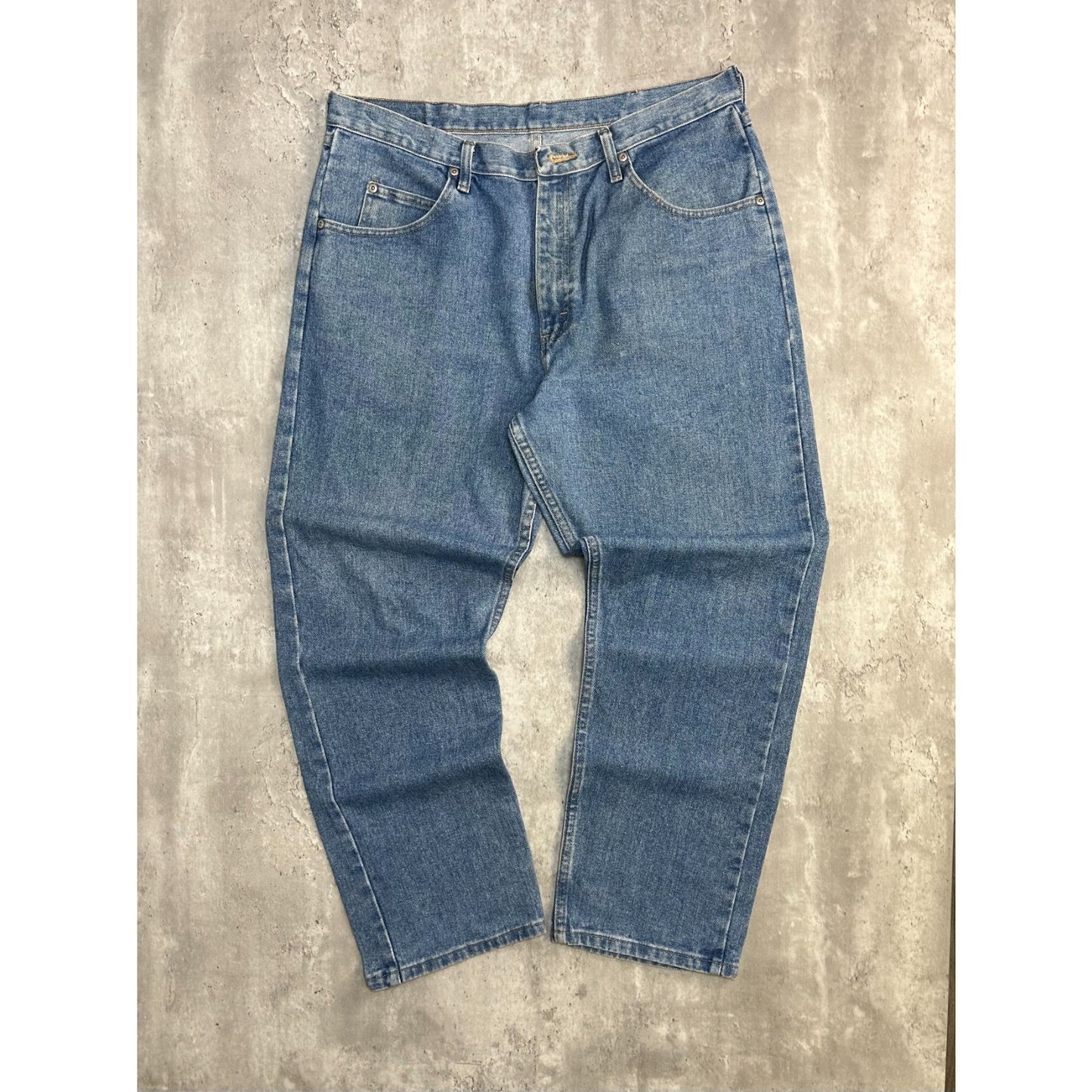 Vintage Wrangler Authentic Jeans Medium Wash Denim Pants Size 37 Blue