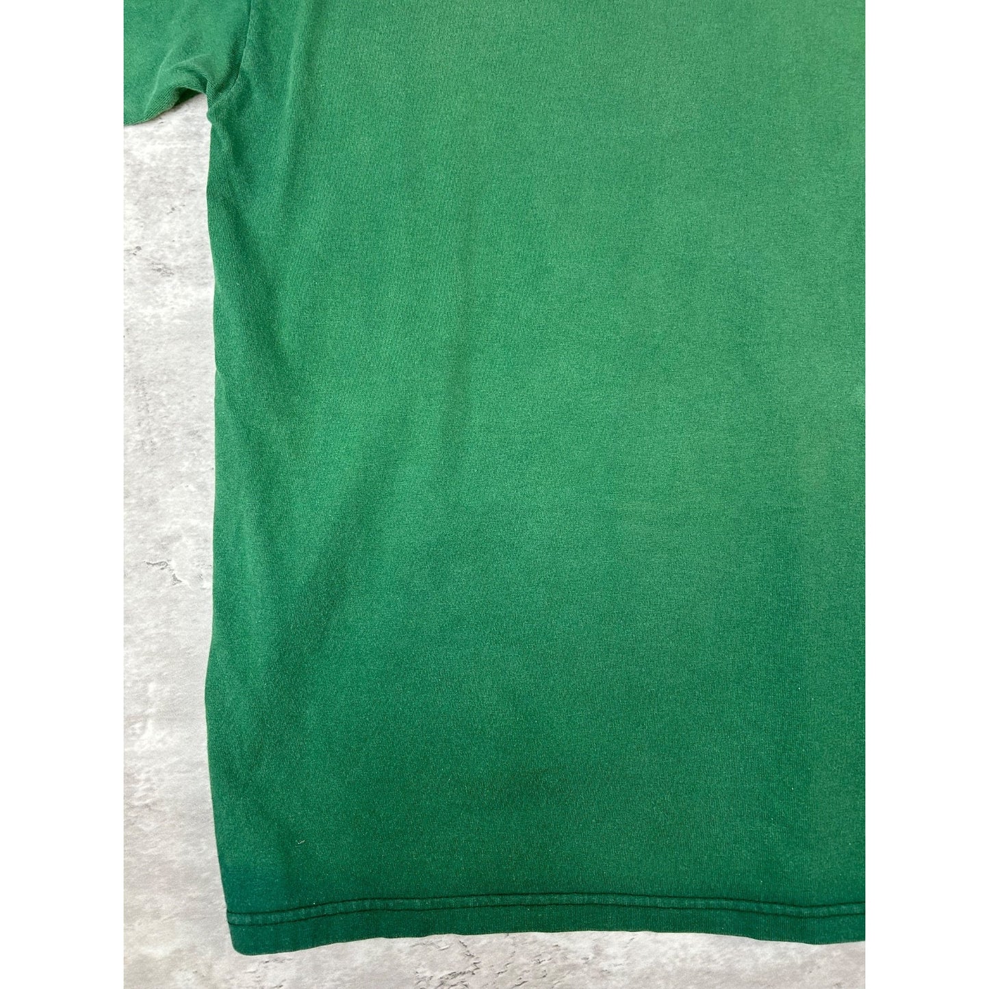 Vintage 90s Green Bay Packers NFL Spellout Graphic T-Shirt Size Medium