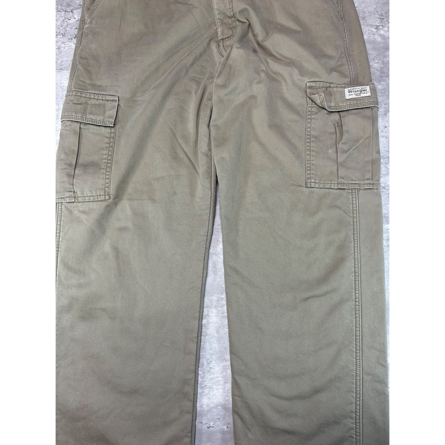 Vintage Wrangler Authentics Khaki Utility Cargo Pants Size 38 Beige