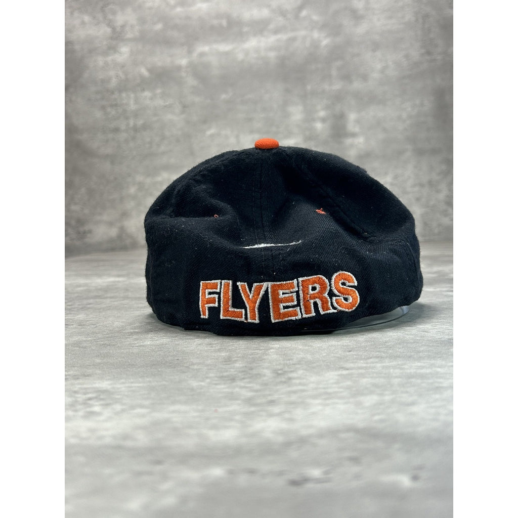 Vintage 90s Philadelphia Flyers NHL Embroidered Logo Hockey Fitted Hat Size 7