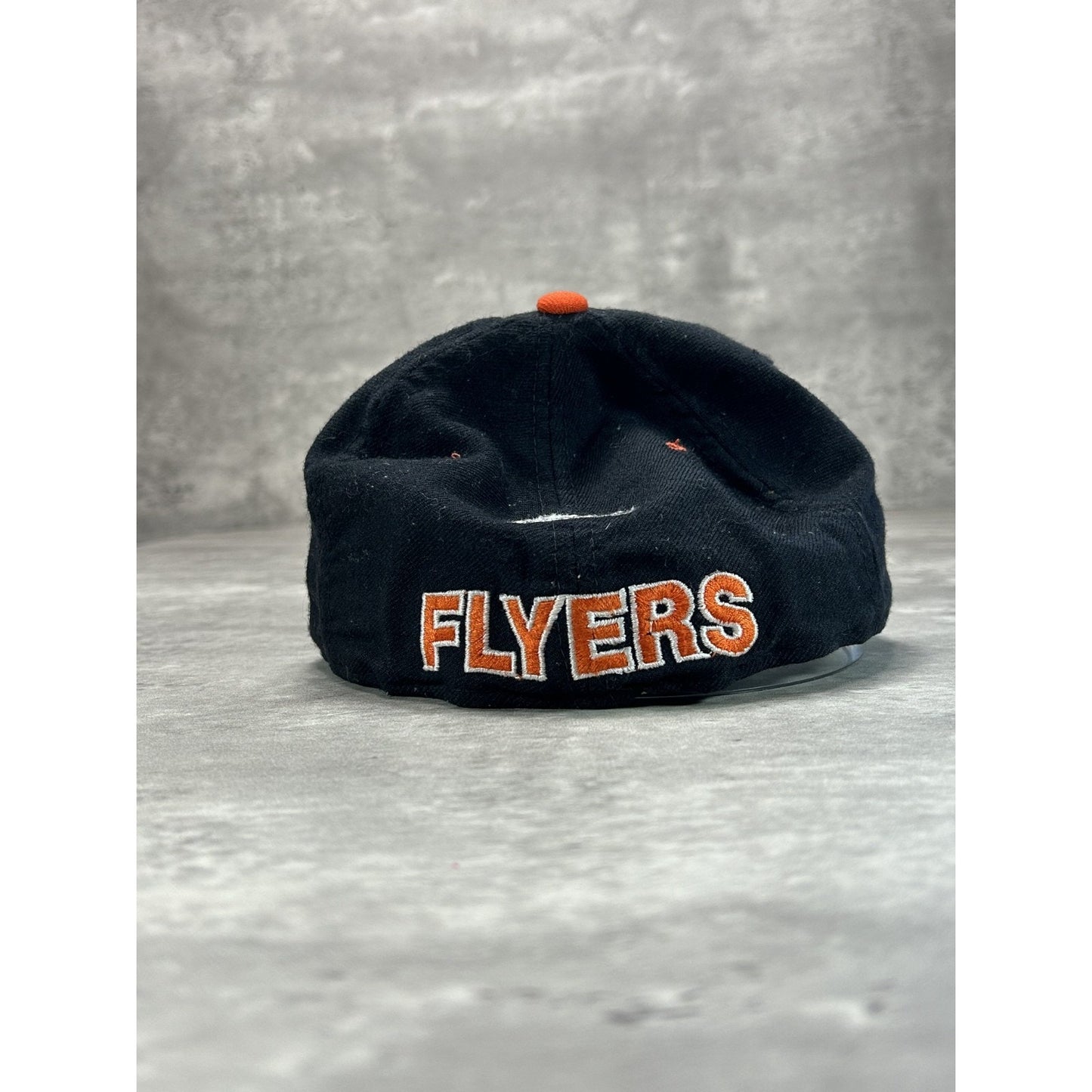 Vintage 90s Philadelphia Flyers NHL Embroidered Logo Hockey Fitted Hat Size 7