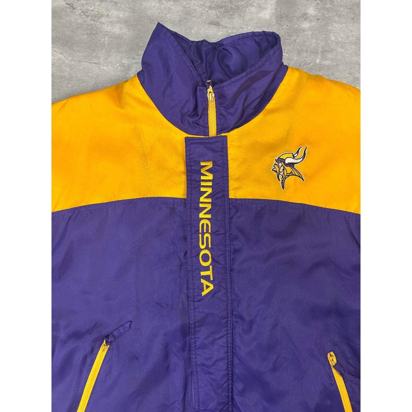 Vintage Minnesota Vikings NFL Insulated Full Zip Football Jacket Size Large