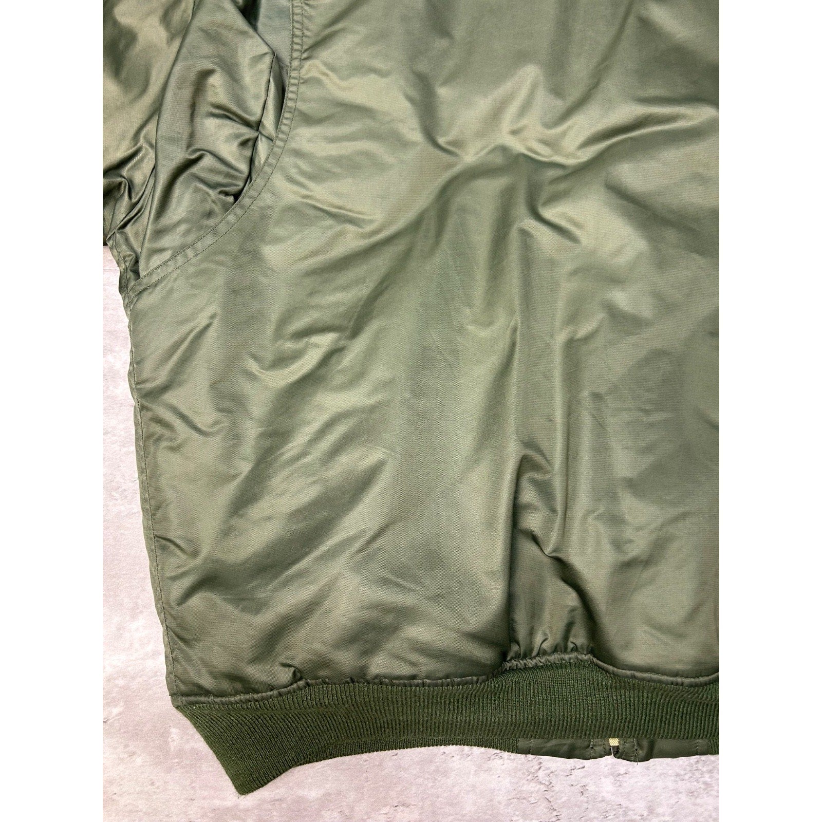 Vintage 80s/90s US Military Insulated Full Zip Pilots Bomber Jacket Size XL