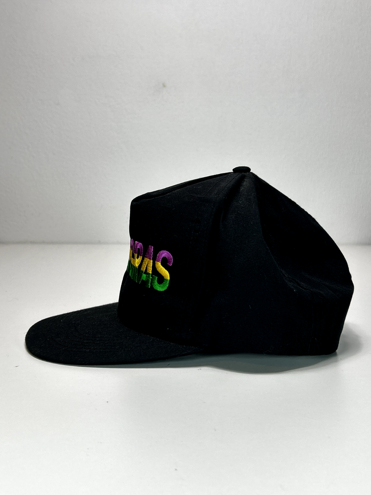 Vintage 90s Mardi Gras Embroidered Spellout Snapback Hat OSFA