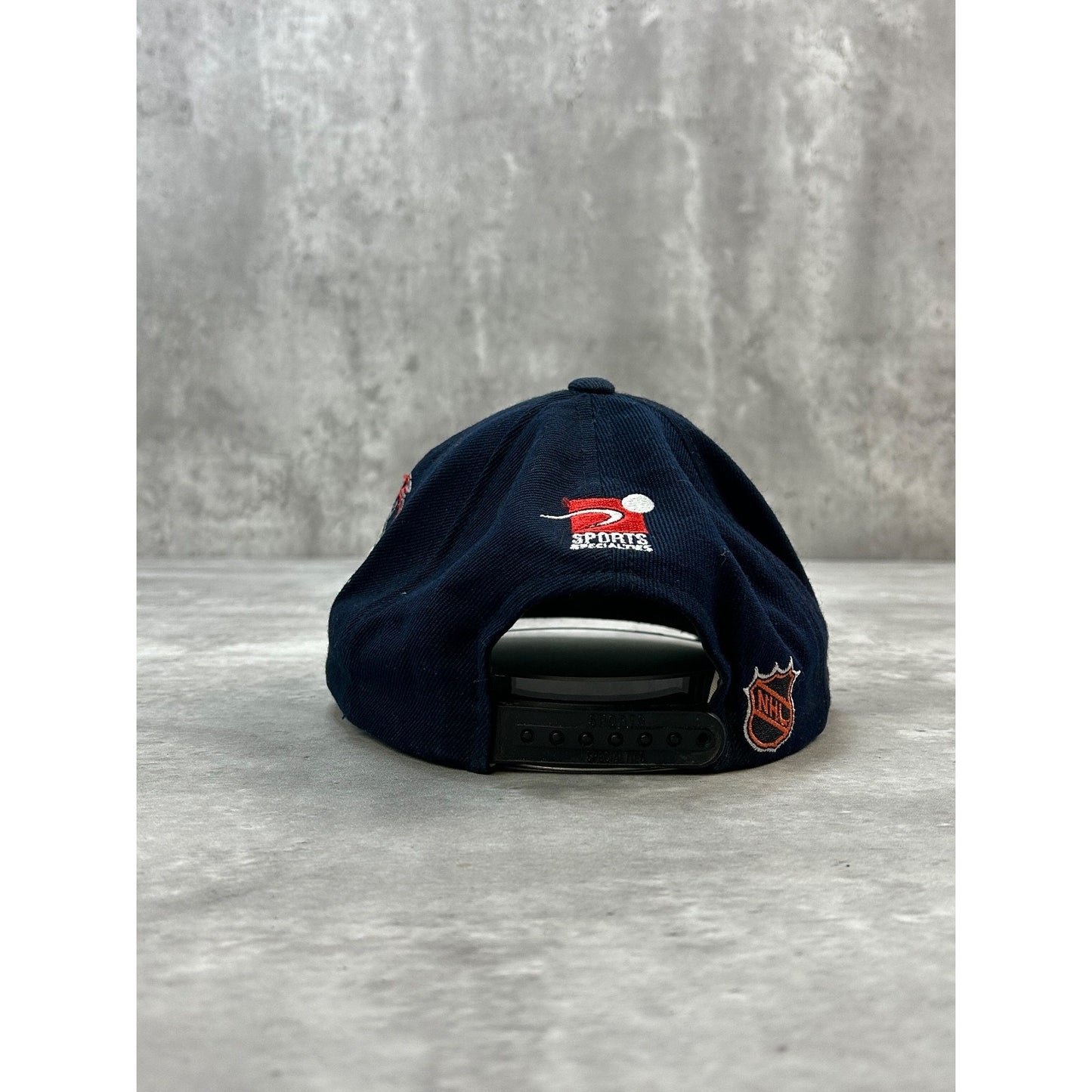 Vintage Buffalo Sabres NHL Sports Specialties Shadow Spellout Snapback Hat OSFA