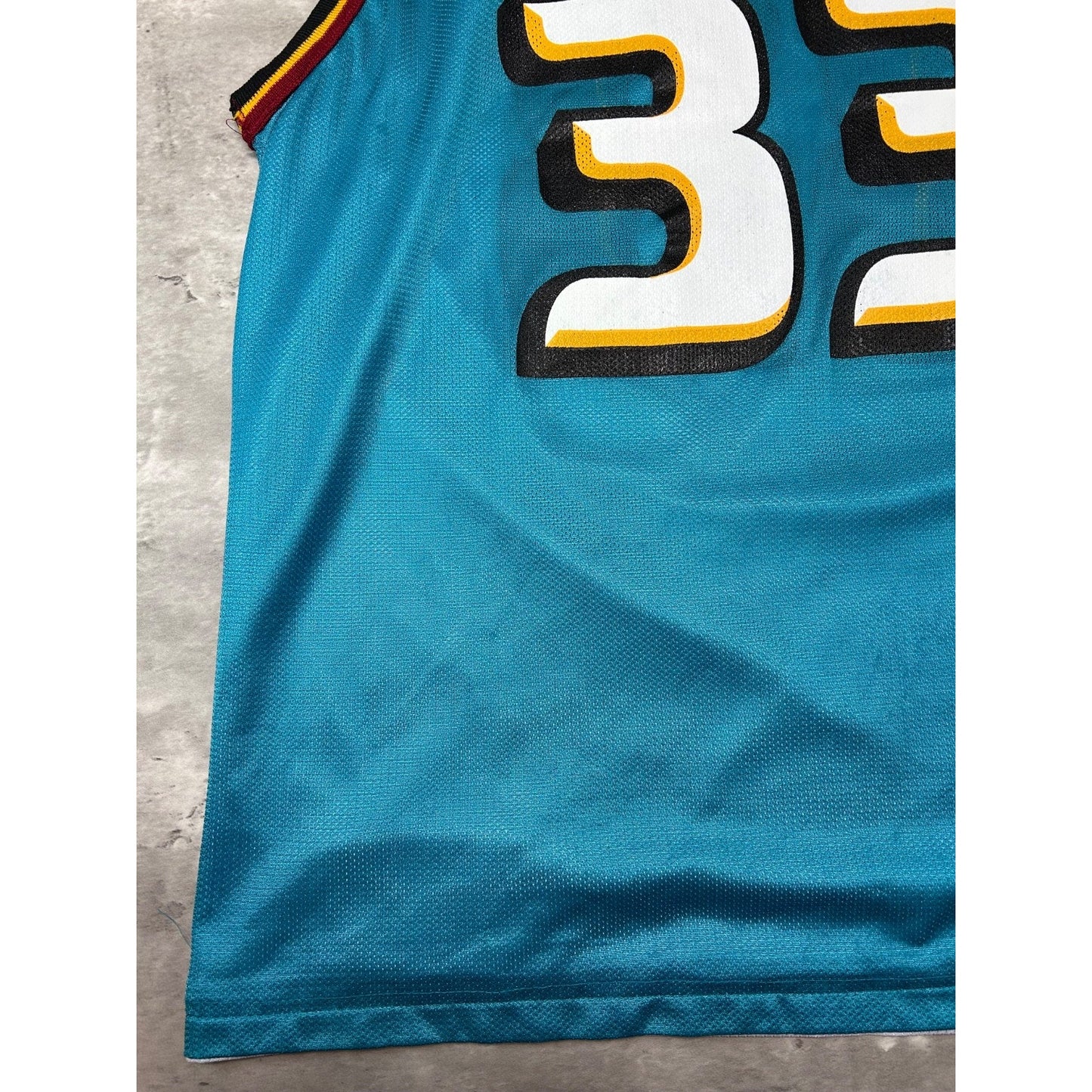 Vintage 90s Grant Hill #33 Detroit Pistons NBA Reversible Champion Jersey Sz XL