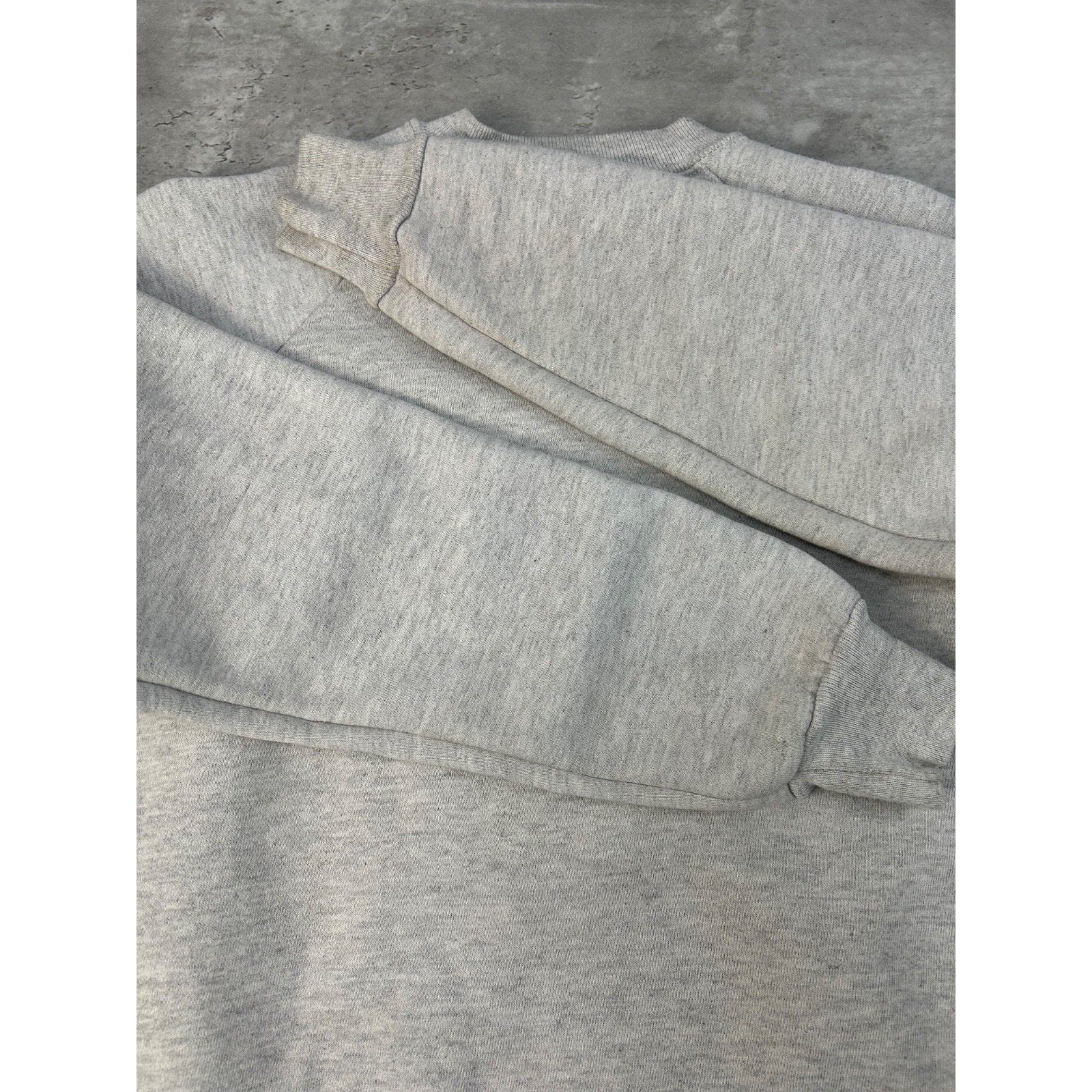 Vintage 90s Grey Wolf Animal Graphic Nature Crewneck Sweatshirt Size Large