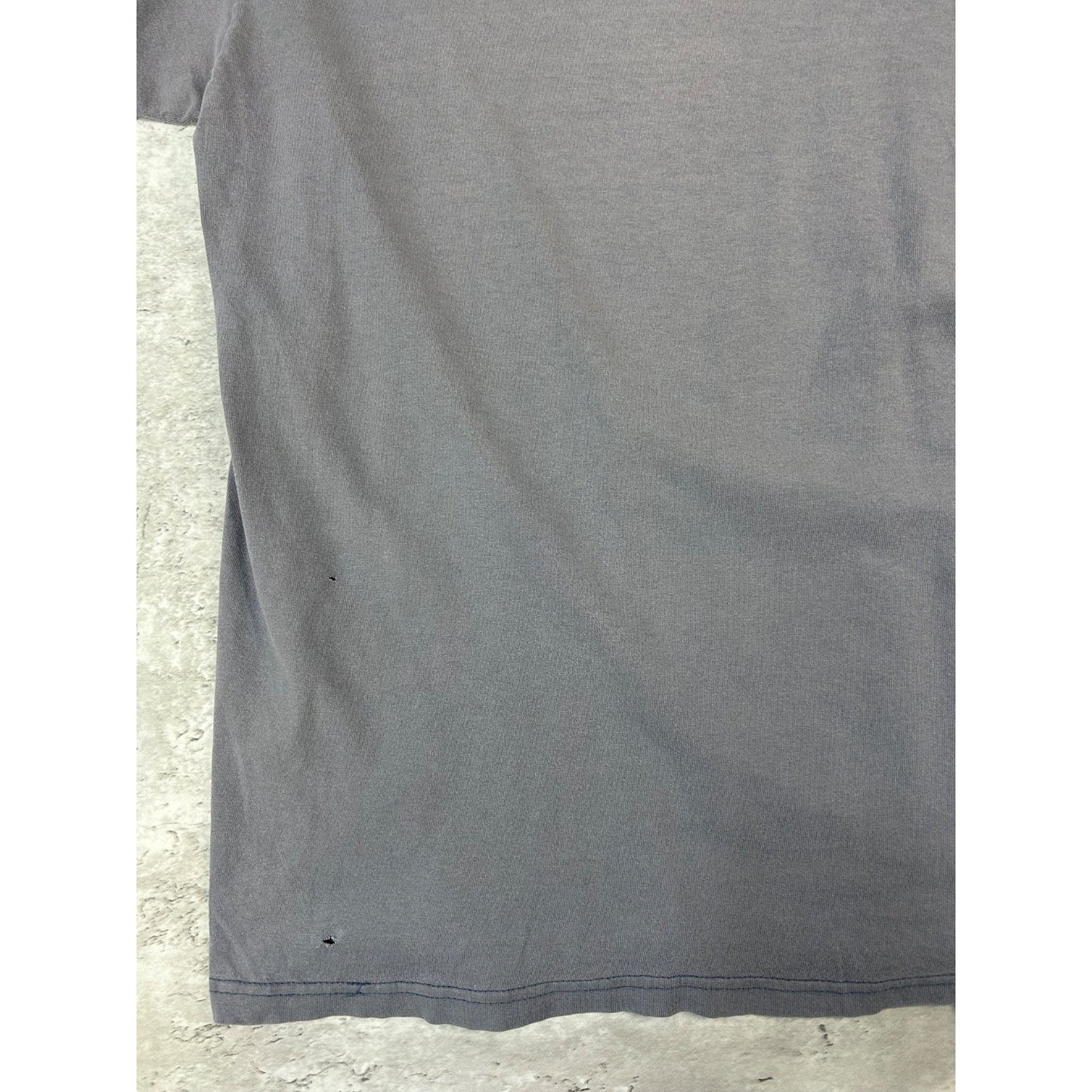 Vintage 90s Will Bullas Duck Tape Art Graphic T-Shirt Size Large Black