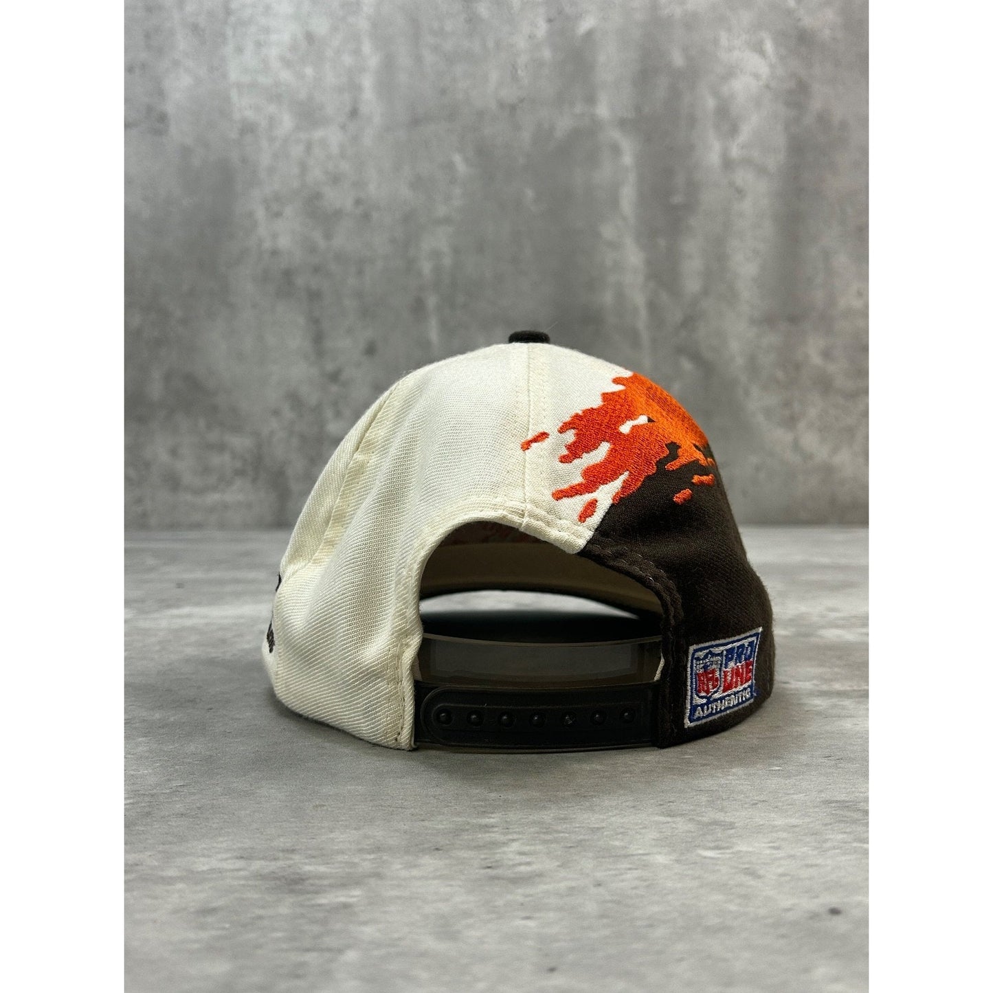 Vintage 90s Cleveland Browns NFL Logo Athletic Splash Snapback Hat OSFA