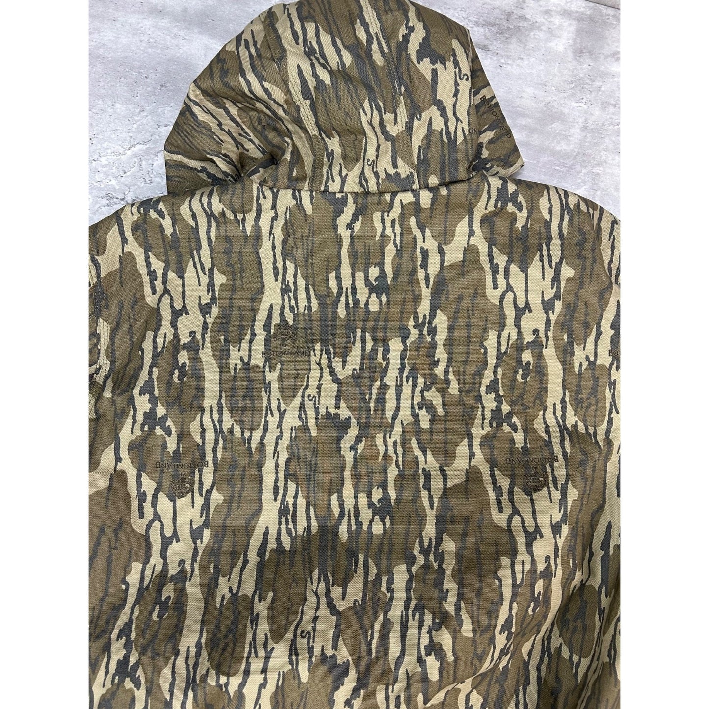 Carhartt Canvas Workwear Mossy Oak Bottomland Hooded Bomber Jacket Size Medium