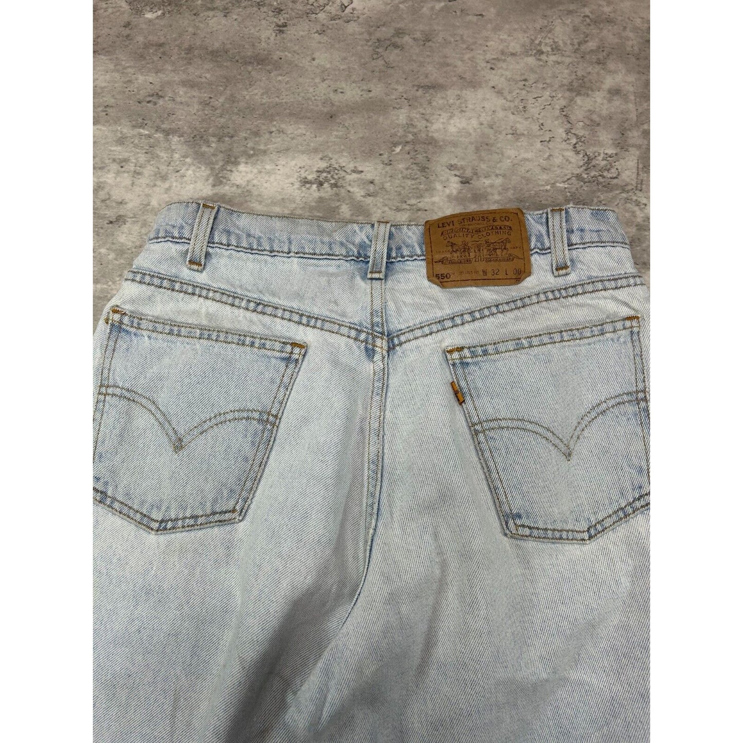 Vintage Levis 550 Orange Tab Relaxed Fit Light Wash Denim Shorts Size 31 Blue