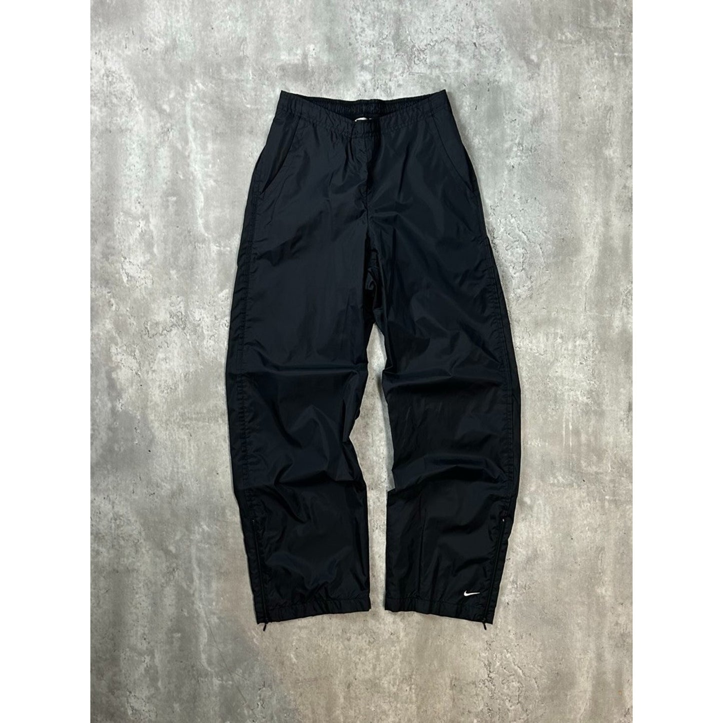 Vintage 2000s YOUTH Nike Embroidered Swoosh Nylon Track Pants Size Small