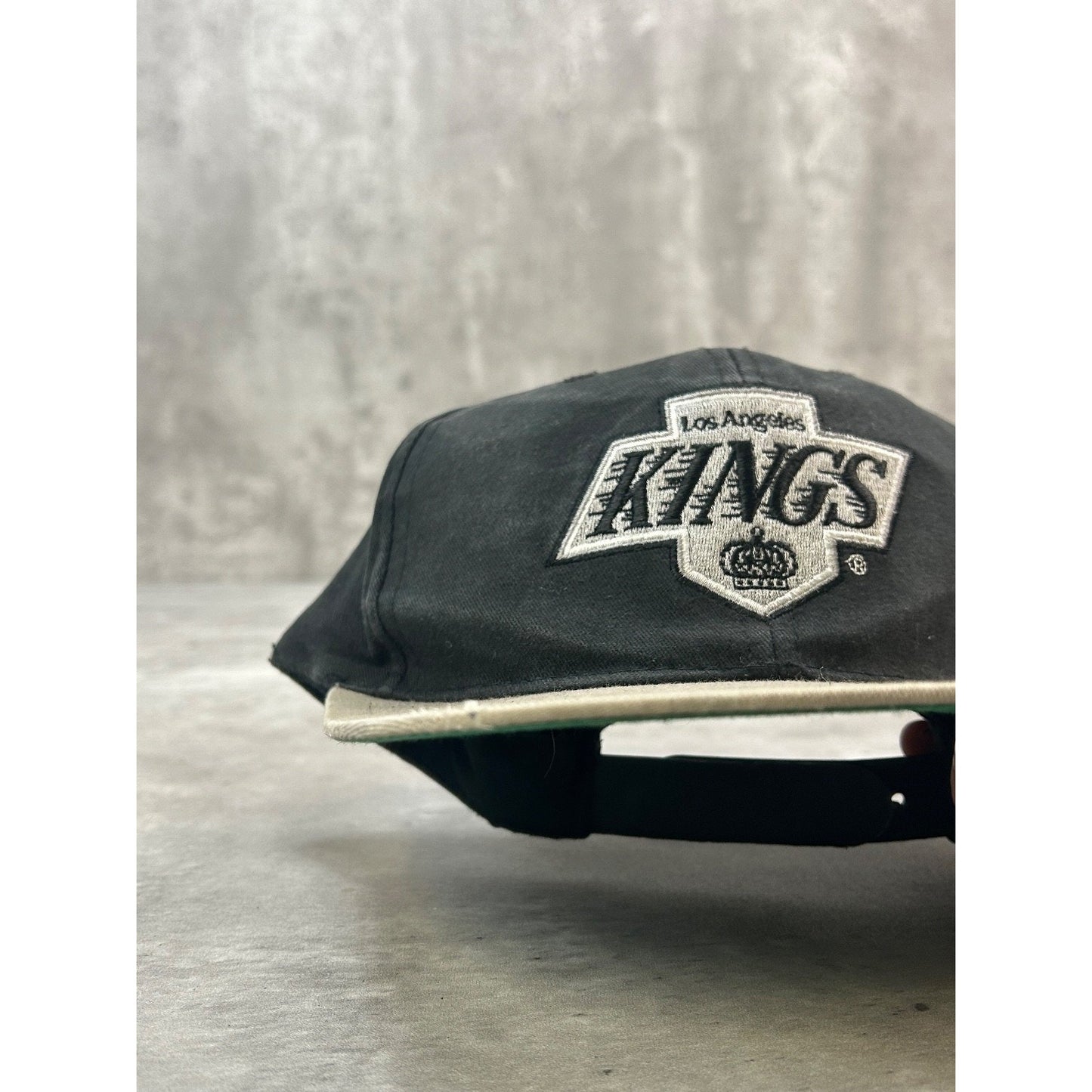 Vintage 90s Los Angeles Kings NHL Embroidered Logo Hockey Snapback Hat OSFA