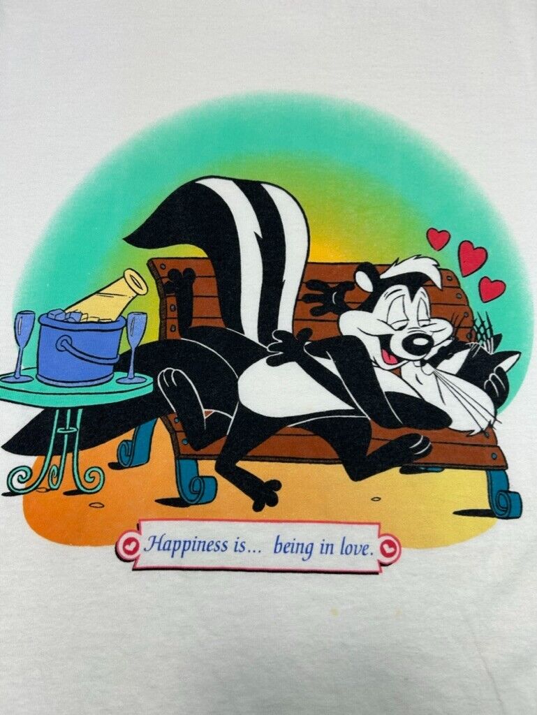 Vtg 1994 Looney Tunes Pepe Le Peu Happiness is Being In Love T-Shirt Large 90s