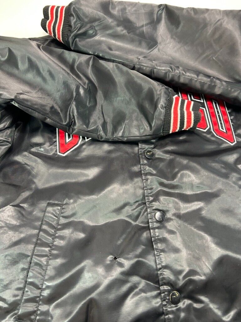 Chicago Bulls NBA Arc Spell Out Satin Bomber Basketball Starter Jacket Sz Large